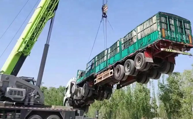 卫辉道路脱困救援案例